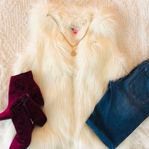 Fur vest